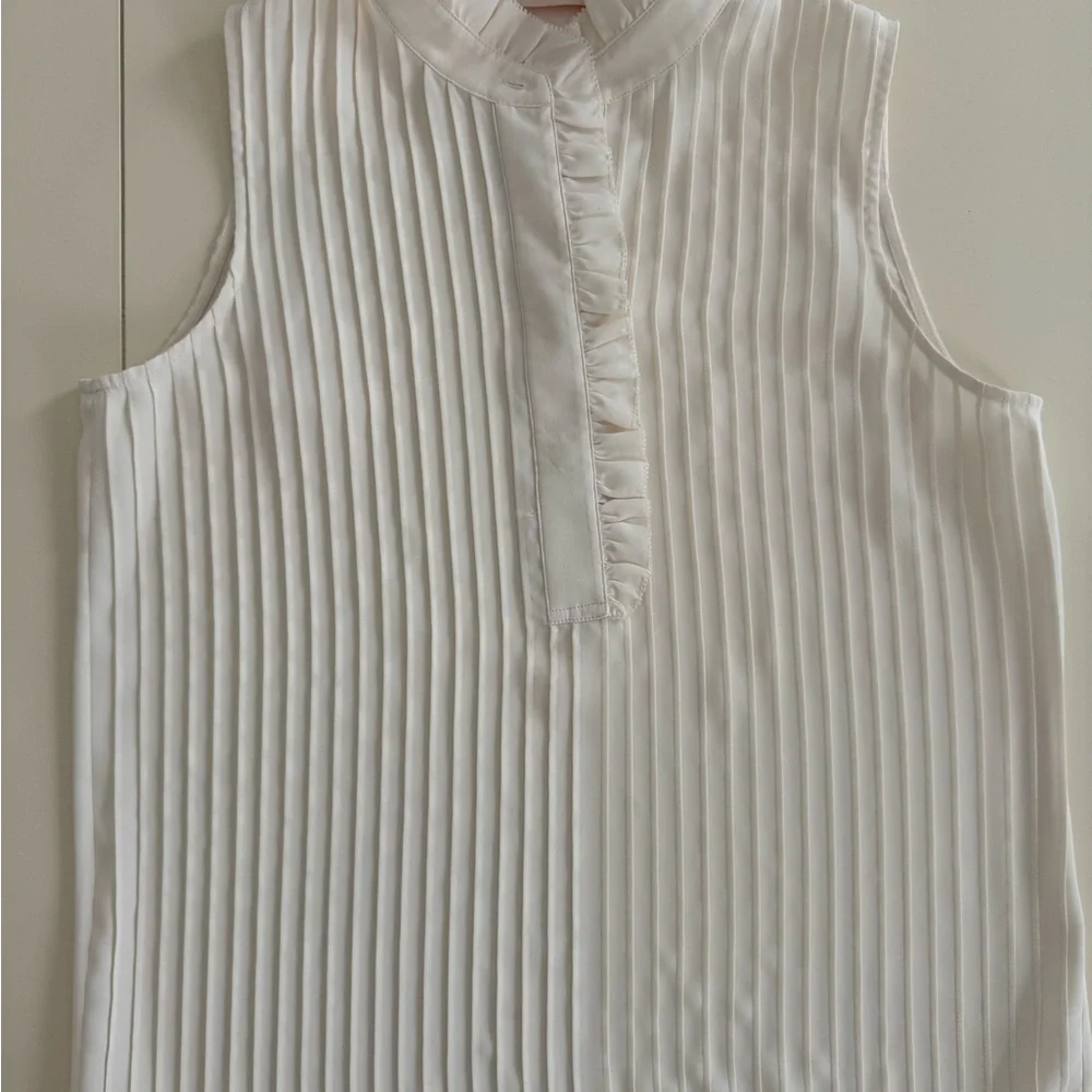 LIKE NEW Tory Burch Elegant Ivory Sleeveless Blouse EXCELLENT CONDITION - Picture 8 of 8